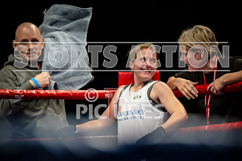 BOUT 6- Emma Martin v Stephanie Adlington-56 - BOUT 6: Emma Martin v Stephanie Adlington