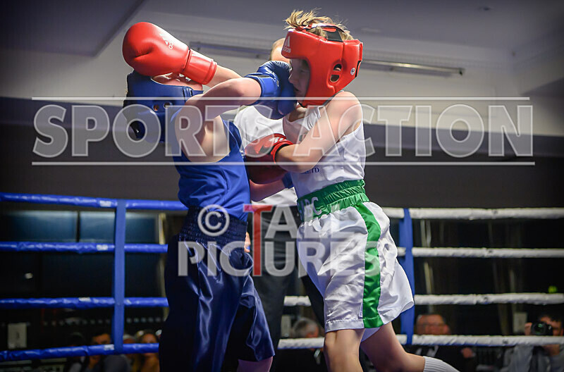 BOUT- 1 - Liam Duff v Jude Hudson-32 - BOUT: 1 - Liam Duff v Jude Hudson