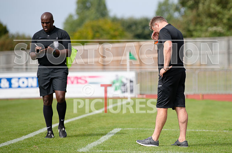 Guernsey FC v Ashford United-22 - GUERNSEY FC v ASHFORD UNITED