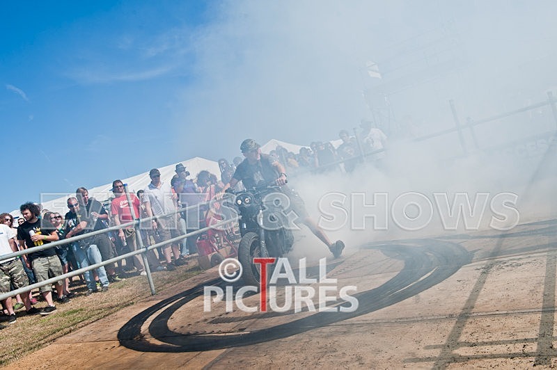 Greenman Burnout-11 - GREENMAN BURNOUTS 2010