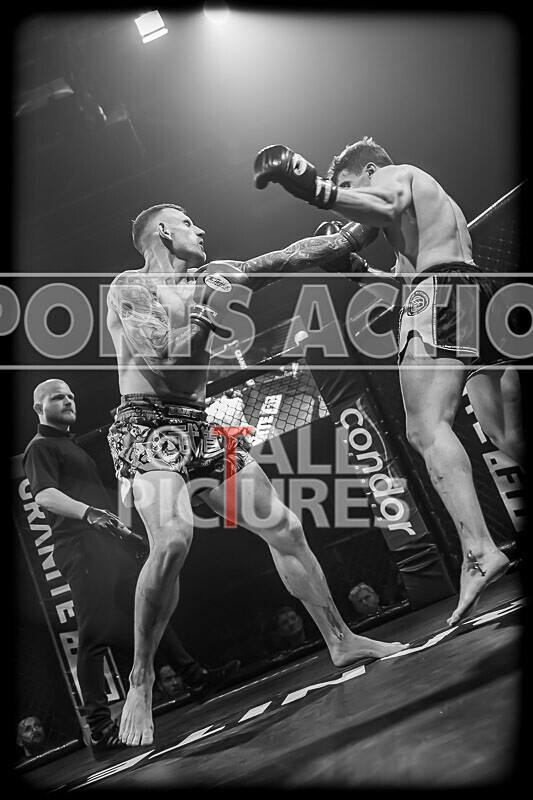 BOUT- 10 - Johan Pols v Ralph Pickering-55 - BOUT 10 - Johan Pols v Ralph Pickering