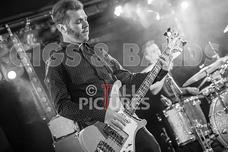 The Secret Smiles-27 - THE SECRET SMILES