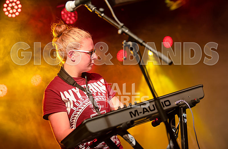 Honest Crooks-221 - HONEST CROOKS