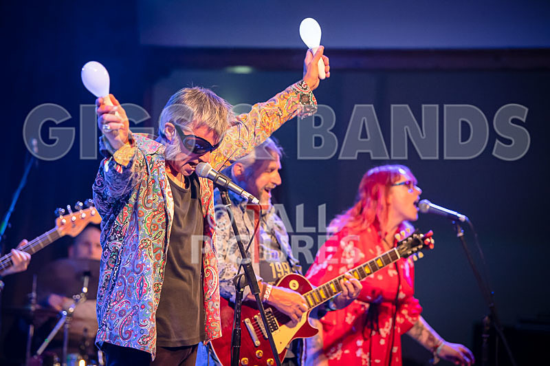 The Sacred Hearts-5 - THE SACRED HEARTS