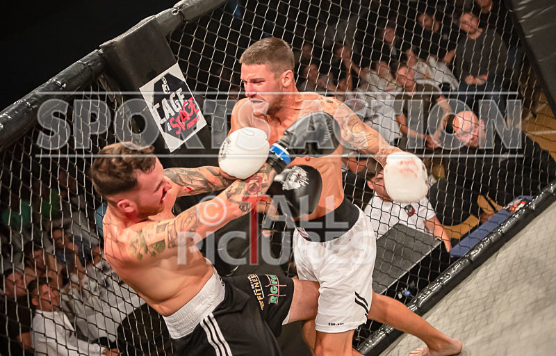 BOUT-4- Callum Le Moignan v Shane Taylor-18 - BOUT-4- Callum Le Moignan v Shane Taylor