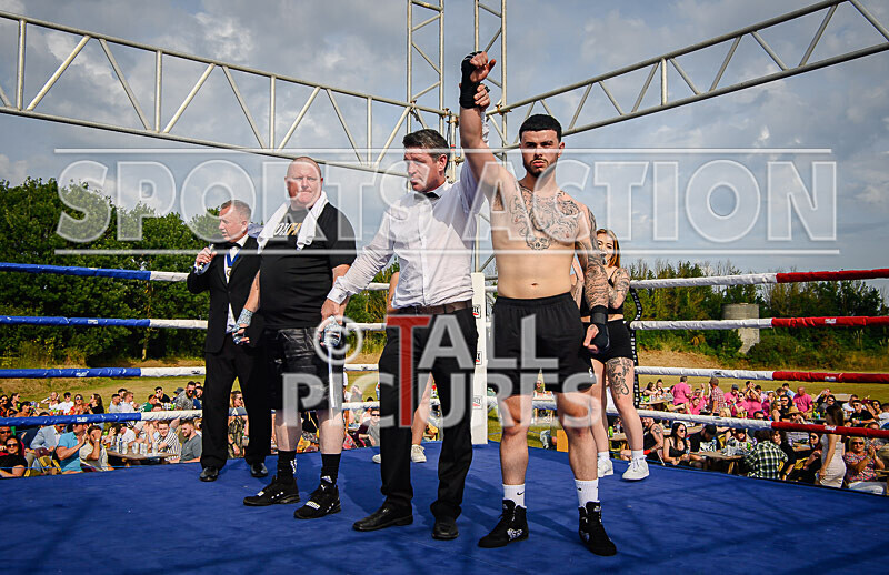 BOUT 6 - Keith the Terror of Tyneside v Sisco El Diablo Freitas-42 - BOUT 6 - Keith 'the Terror of Tyneside' v Sisco 'El Diablo' Freitas