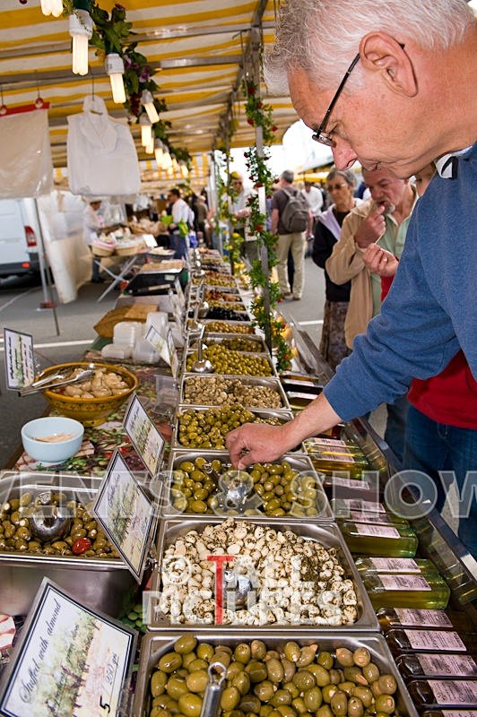 Lib Day08-58 - 2008 DAYTIME ATMOSPHERE