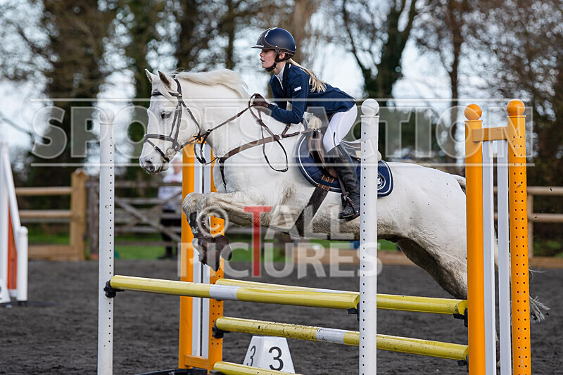 Junior Showjumping_10-11-2019-2 - BS GUERNSEY RALLY 2019-JUNIORS