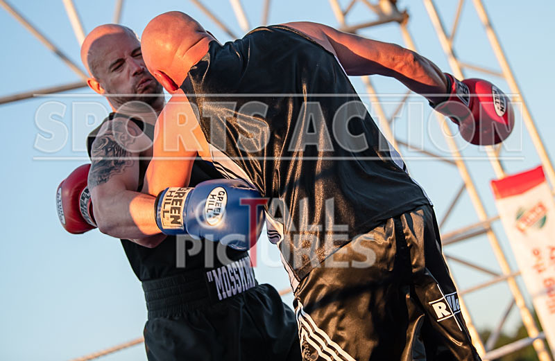 BOUT-12- Mad Charlie Moss v Tim Timbo Slice Luscombe-9 - BOUT-12 'Mad' Charlie Moss v Tim 'Timbo Slice' Luscombe