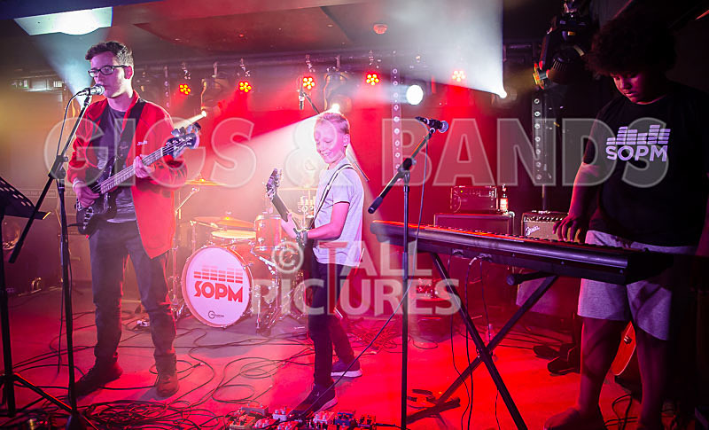 Motionless-25 - MOTIONLESS