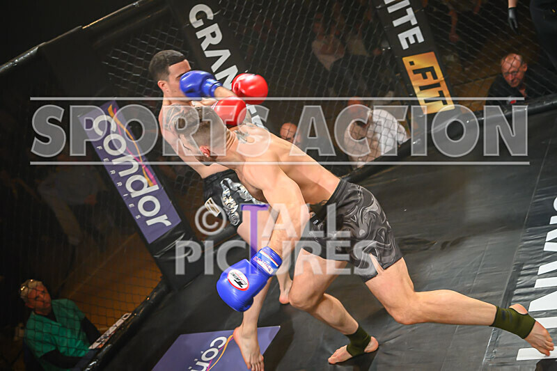 BOUT- 14 - Josh Ozanne v Pedro Fernandez-29 - BOUT 14 - Josh Ozanne v Pedro Fernandez