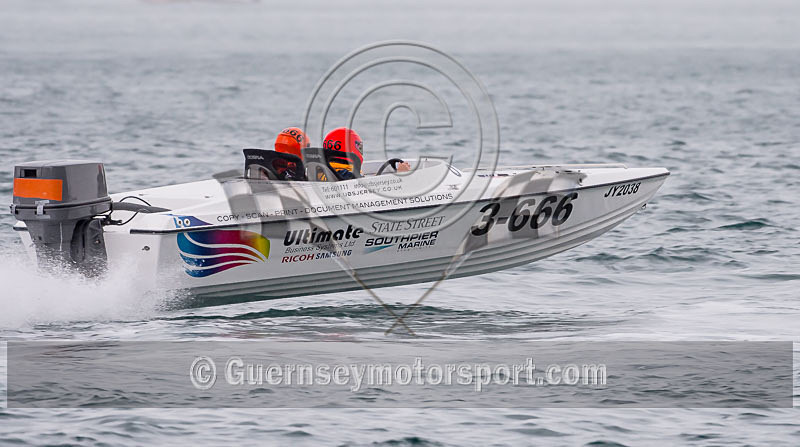 Powerboats_08-10-2016-39 - GPA STANLEY GIBBONS SERIES_RACE-9