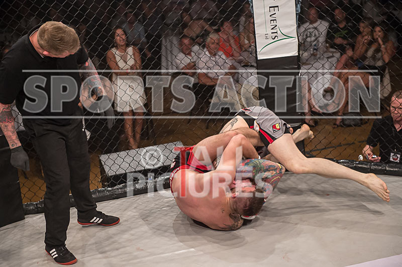 Josh Ozanne v Andrew Reid-33 - BOUT 15