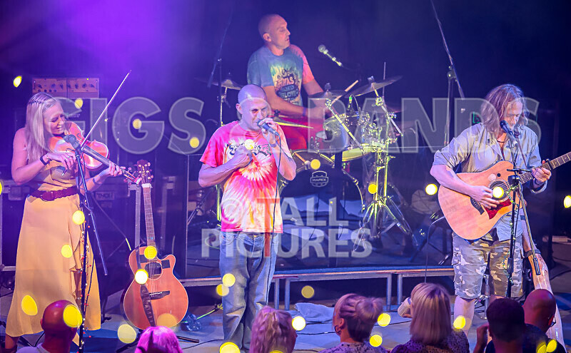 Buffalo Huddleston-582 - BUFFALO HUDDLESTON