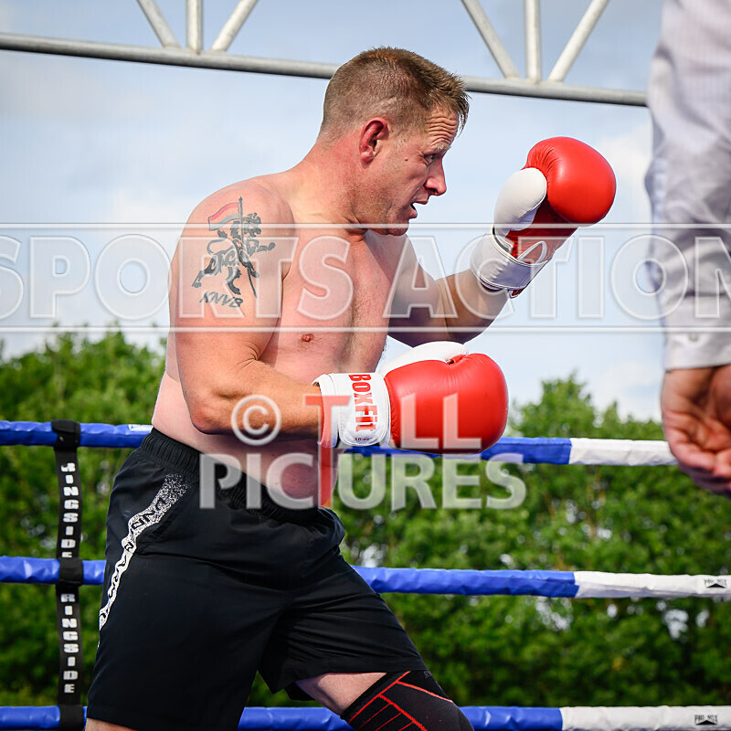BOUT 7 - Luke Graham v Jan the Dutch Destroyer Dame-17 - BOUT 7 - Luke Graham v Jan 'the Dutch Destroyer' Dame