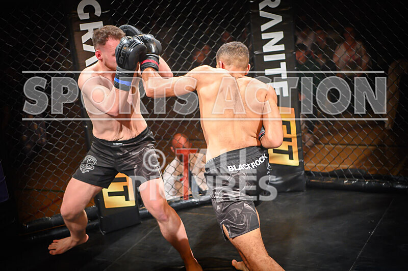 BOUT- 2 - Dom Boyce v Dom Simon-25 - BOUT 2 - Dom Boyce v Dom Simon