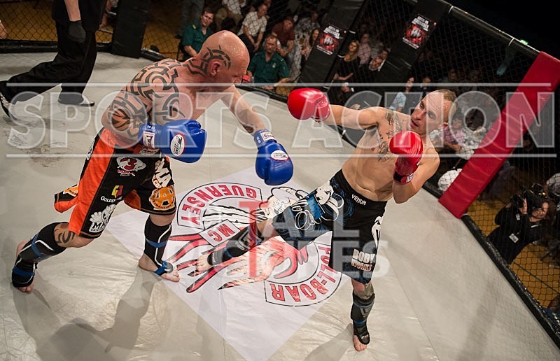 Cage Fighting_2012_Bout 10-23 - BOUT-10