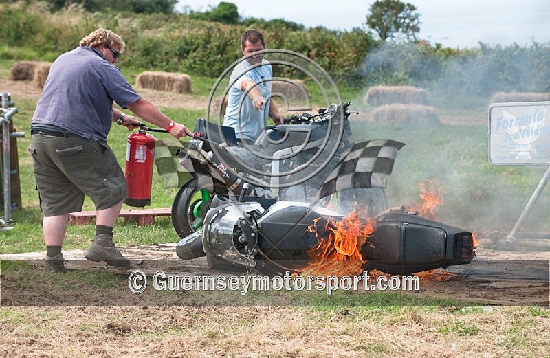 Hogwash_09-64 - HOGWASH 2009 - SCENE