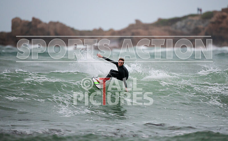 Surfing_01-11-2020-99 - SURFING AT VAZON BAY GUERNSEY