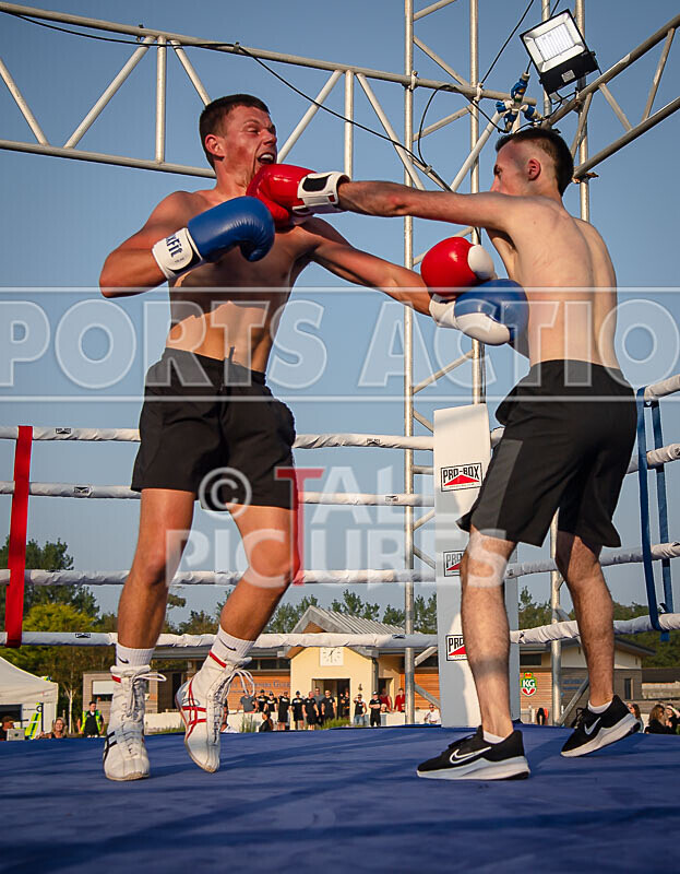 BOUT 10 - Myles -Dangerous- Duquemin v Jordan -the Rookie- Redwood-21 - BOUT 10 - Myles 'Dangerous' Duquemin v Jordan 'the Rookie' Redwood