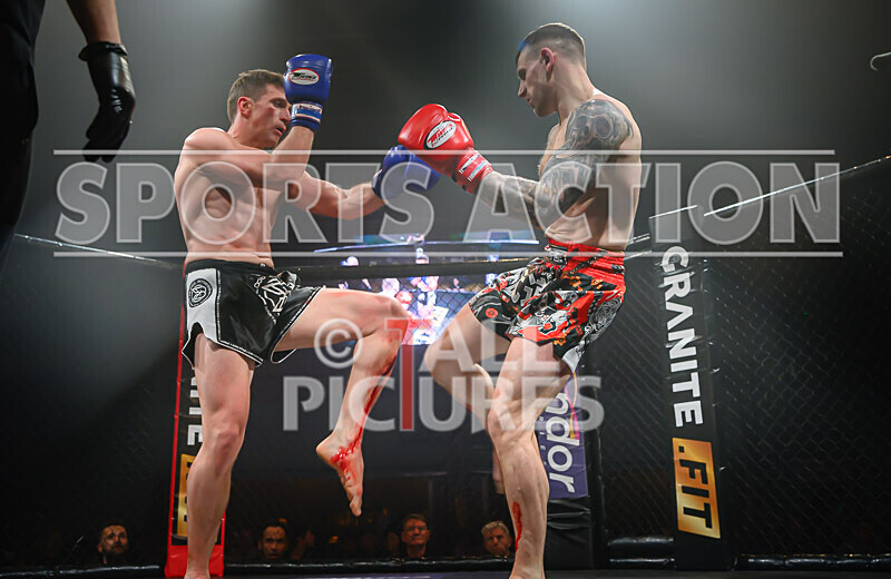 BOUT- 10 - Johan Pols v Ralph Pickering-30 - BOUT 10 - Johan Pols v Ralph Pickering