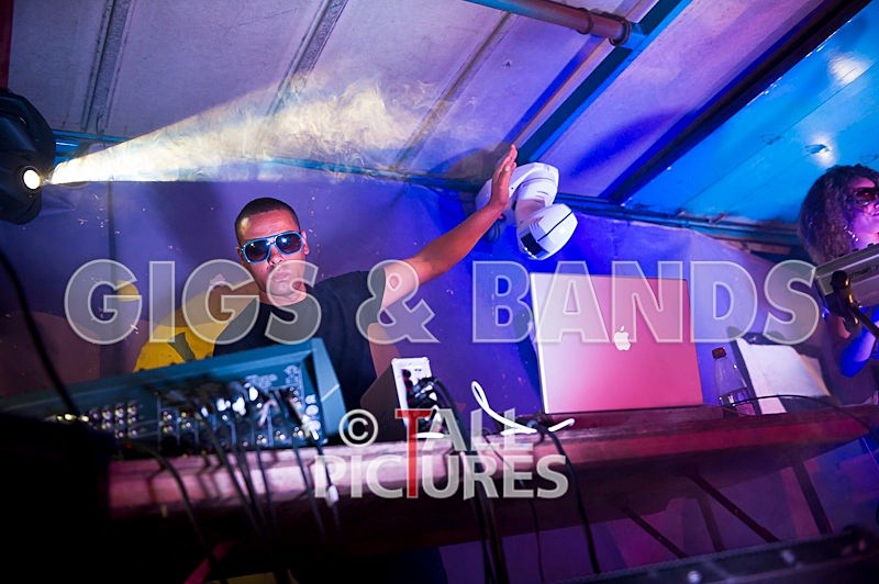 VEF Beach Life 2011-135 - BEACH LIFE 2011