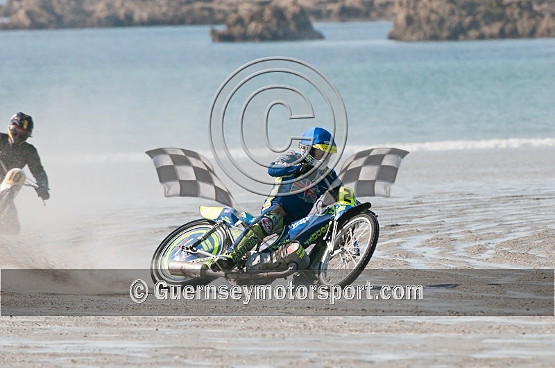 Sand Ace_09-74 - SAND ACE 2009