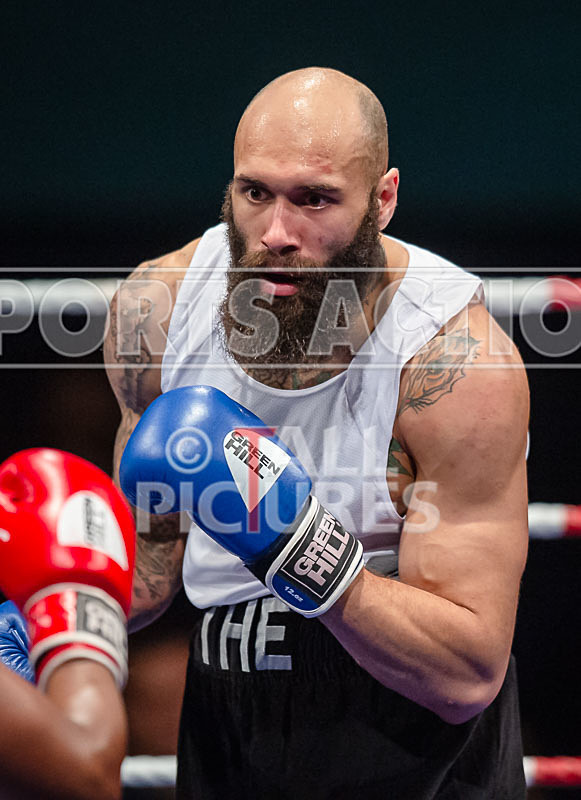 BOUT-13 - Oblie Botchway v Lewis Oakford-32 - BOUT-13 - Oblie Botchway v Lewis Oakford