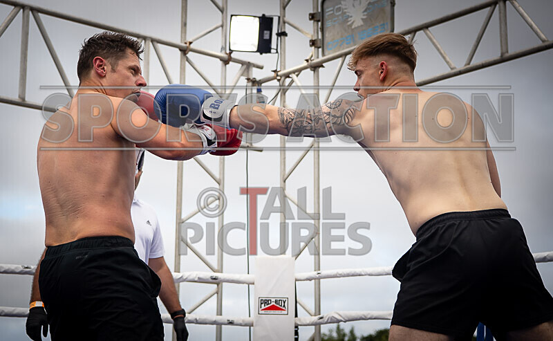 BOUT 10 Gareth the Marksman Morgan v Callum the Cannon Beausire-33 - BOUT 10- Gareth 'the Marksman' Morgan v Callum 'the Cannon' Beausire