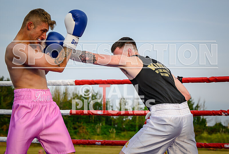 BOUT 11 - Raging Bull Jay Rive v Reece the Bomber Blondel-61 - BOUT 11 - 'Raging Bull' Jay Rive v Reece 'the Bomber' Blondel