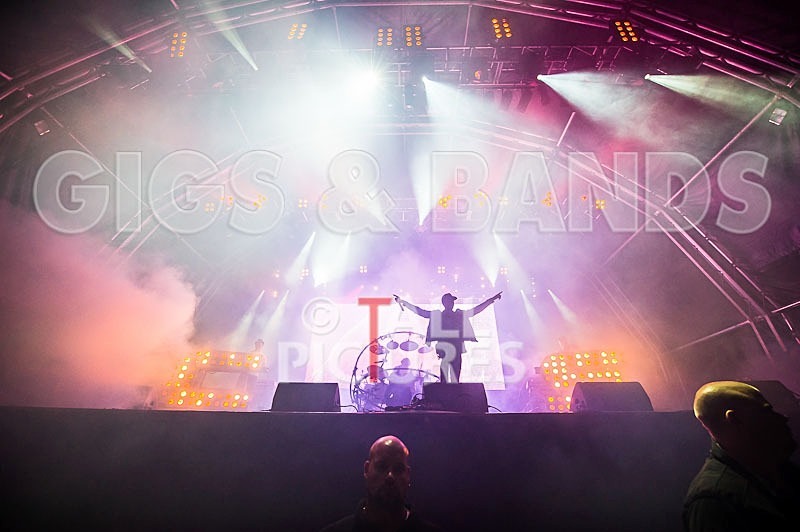 Chase  Status-48 - CHASE & STATUS