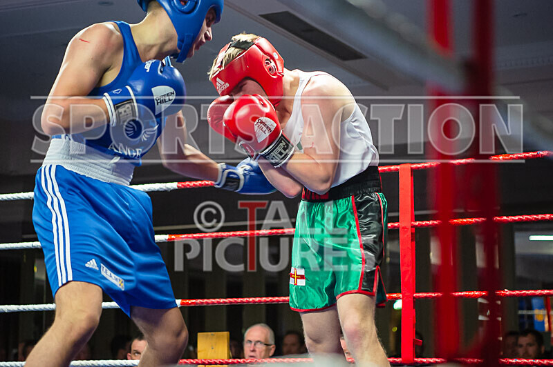 BOUT-6_Middleweight- Luke Robert v Gabriel McHugh-18 - BOUT-6_Luke Robert v Gabriel McHugh
