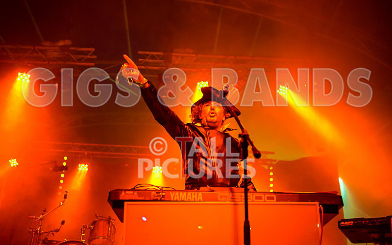 Fade to Grey-208 - FADE TO GREY