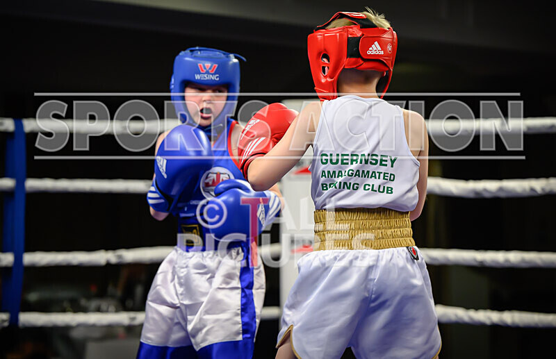 BOUT- 2 - Leon Watson v Callum Cain-12 - BOUT 2 - Leon Watson v Callum Cain