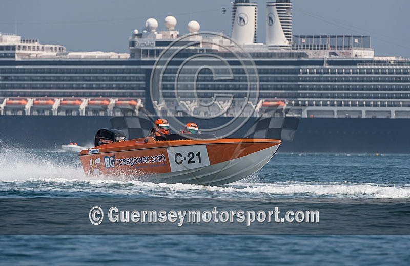 Powerboats_2013_Race-3-7 - RACE-3 LOWER HEADS