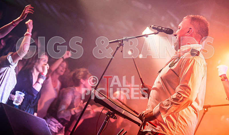 Fade2Grey-407 - FADE2GREY