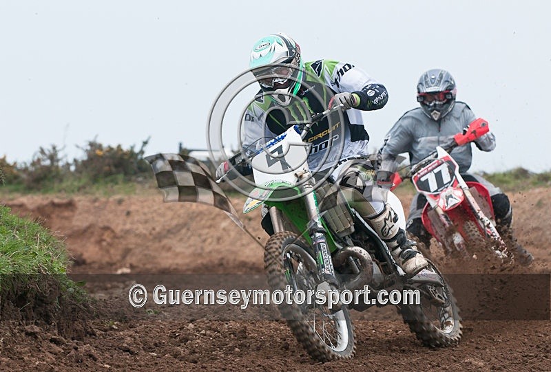 Moto-X_05-03-11-25 - MOTO-X_05-03-2011