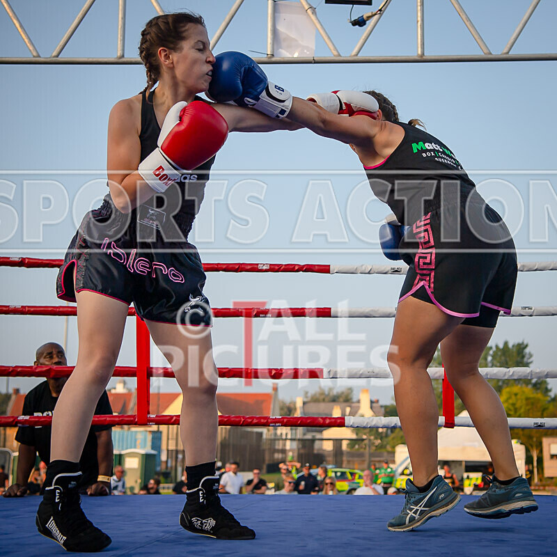 BOUT 13 - Jo -the Hammer- Wheatley v Fran -the Force- Field-22 - BOUT 13 - Jo 'the Hammer' Wheatley v Fran 'the Force' Field