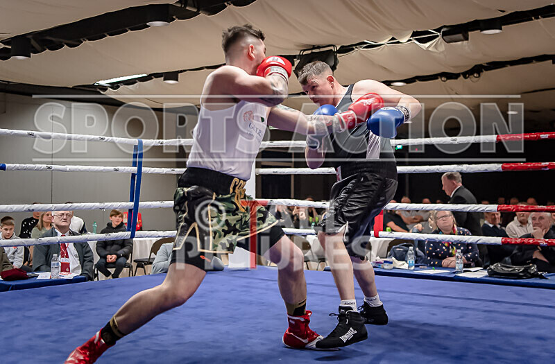 BOUT 10 - Casey De La Mare v Jamie Way-3 - BOUT 10 - Casey De La Mare v Jamie Way