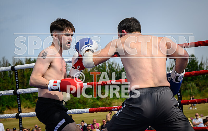 BOUT 2 - Roland 30 Seconds Archer v Sam Heart Breaker Catto-9 - BOUT 2 - Roland '30 Seconds' Archer v Sam 'Heart Breaker' Catto