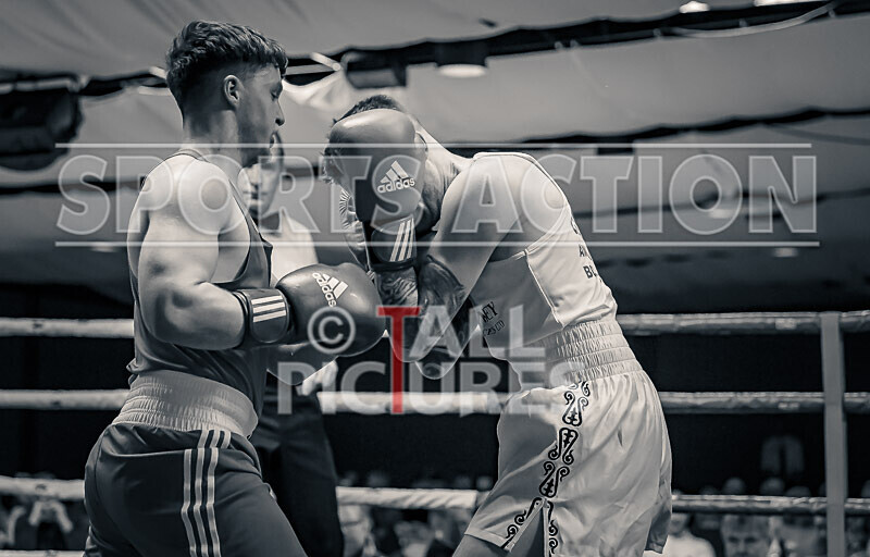 BOUT 7 - Scott Little v Ethan Jones-5 - BOUT 7 - Scott Little v Ethan Jones