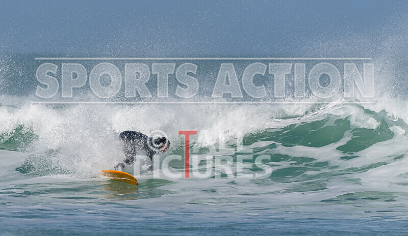 Vazon Surfing_12-03-2022-7 - SURFING AT VAZON BAY GUERNSEY