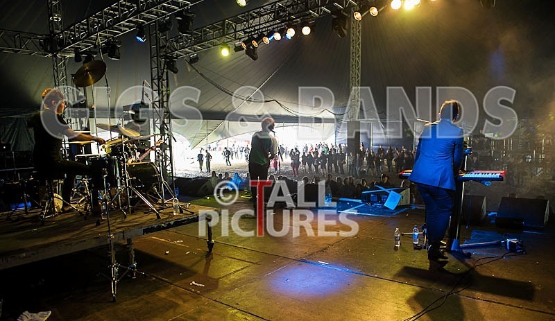 Raising Maisie-41 - RAISING MAISIE