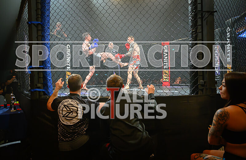 BOUT- 10 - Johan Pols v Ralph Pickering-32 - BOUT 10 - Johan Pols v Ralph Pickering