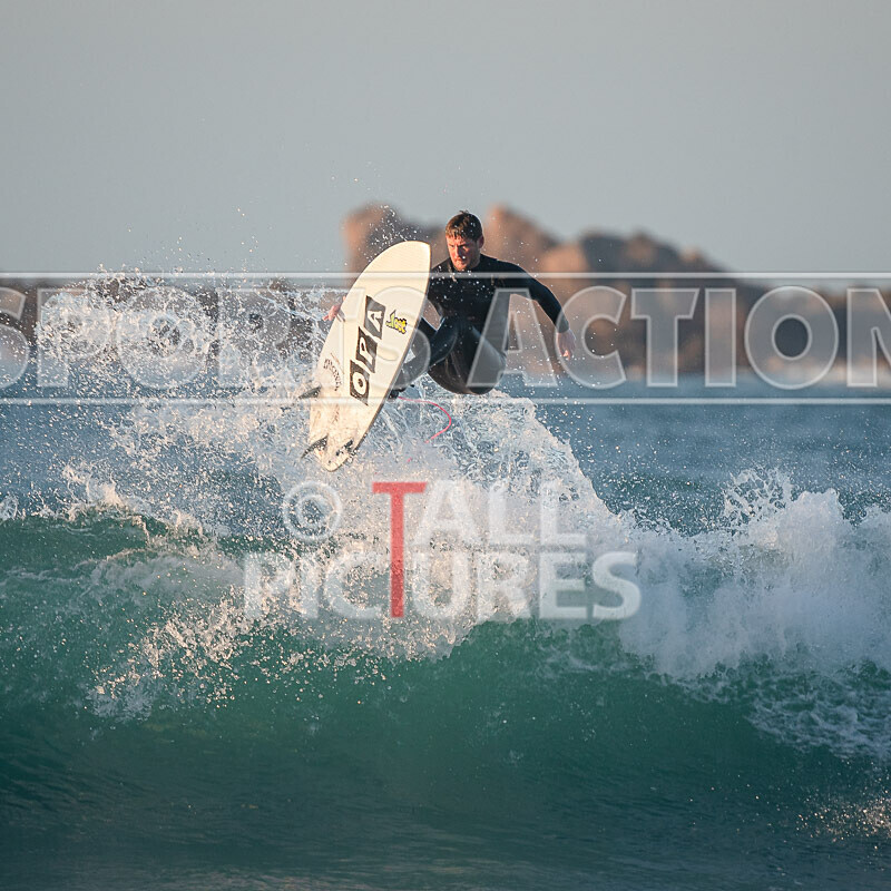 Vazon Surfing_27-02-2021-5 - SURFING AT VAZON BAY GUERNSEY