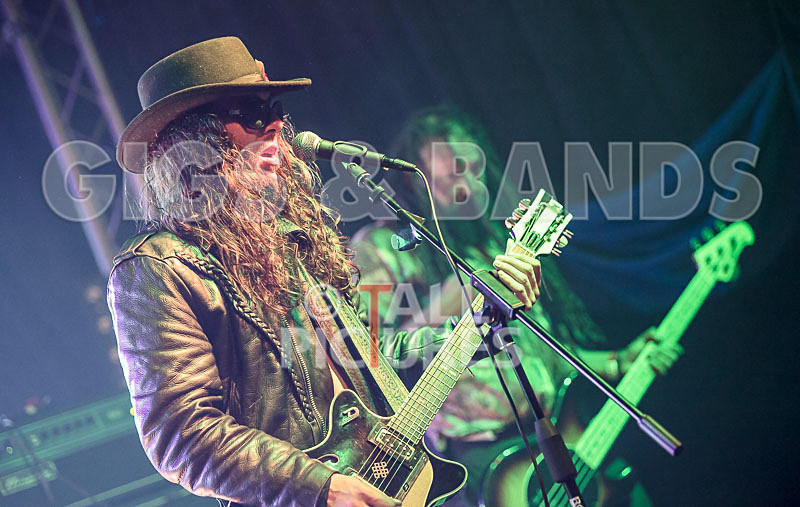 Johnny Cage and the Voodoo Groove-23 - JOHNNY CAGE AND THE VOODOO GROOVE