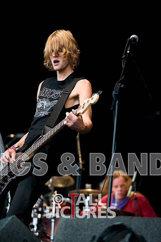 Cage the Elephant-8 - CAGE THE ELEPHANT