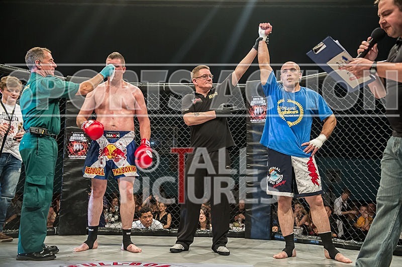 Cage Fighting_2012_Bout 9-24 - BOUT-9