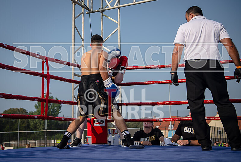 BOUT 6 - Tony -Foxey- Fox v Tyler -the Lion- Quintels-28 - BOUT 6 - Tony 'Foxey' Fox v Tyler 'the Lion' Quintels