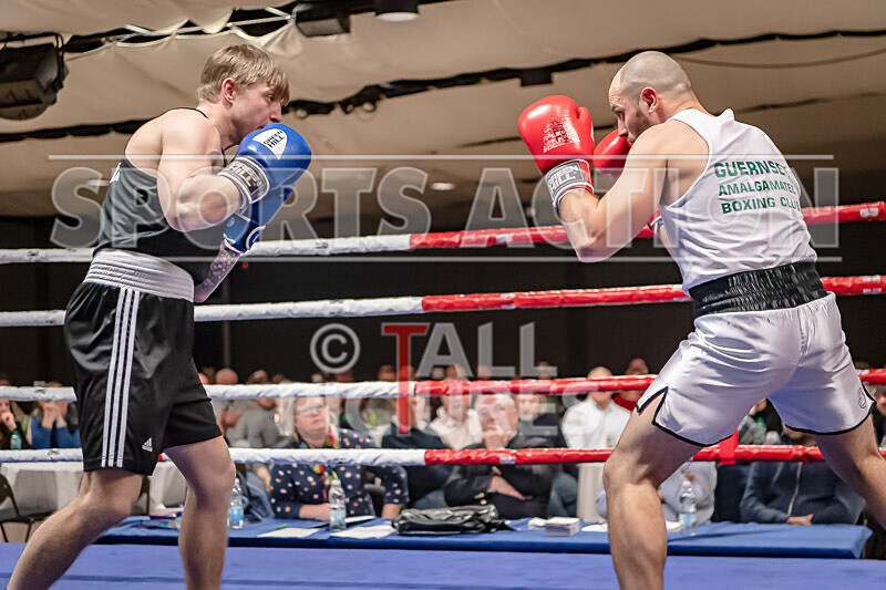 BOUT 8 - Rusian Gogercaks v Ricky Barrett-30 - BOUT 8 - Rusian Gogercaks v Ricky Barrett